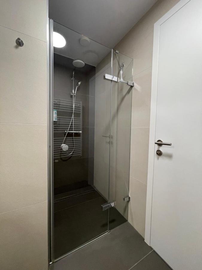Sag Sky Park Residence Free Parking And Wi-Fi Bratislava Buitenkant foto